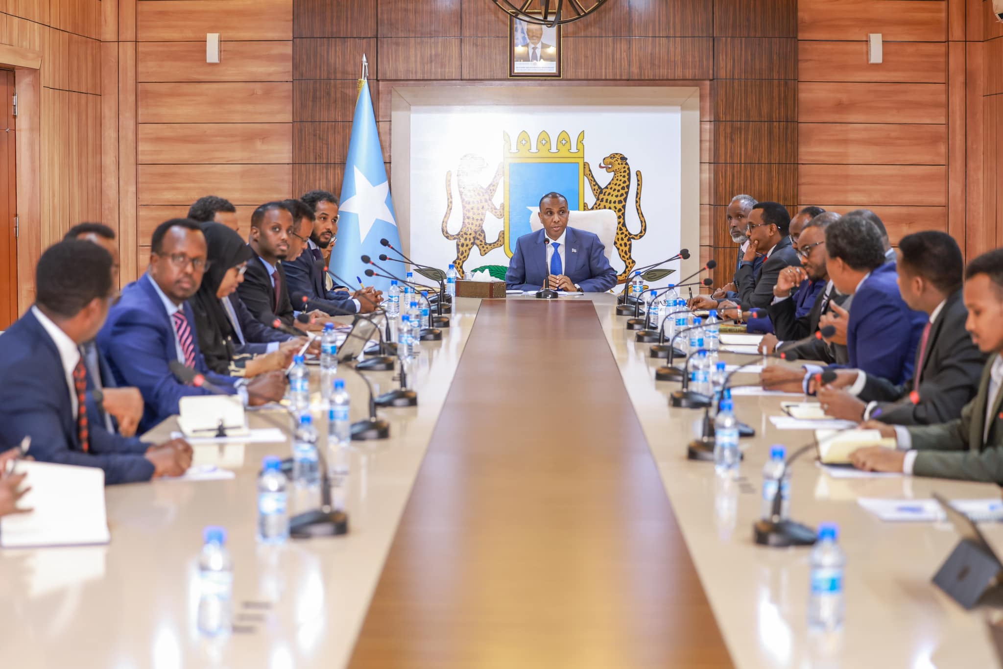 The Prime Minister chairs a meeting to discuss the reinstating of the Somali Shilling | Photo: OPM Facebook